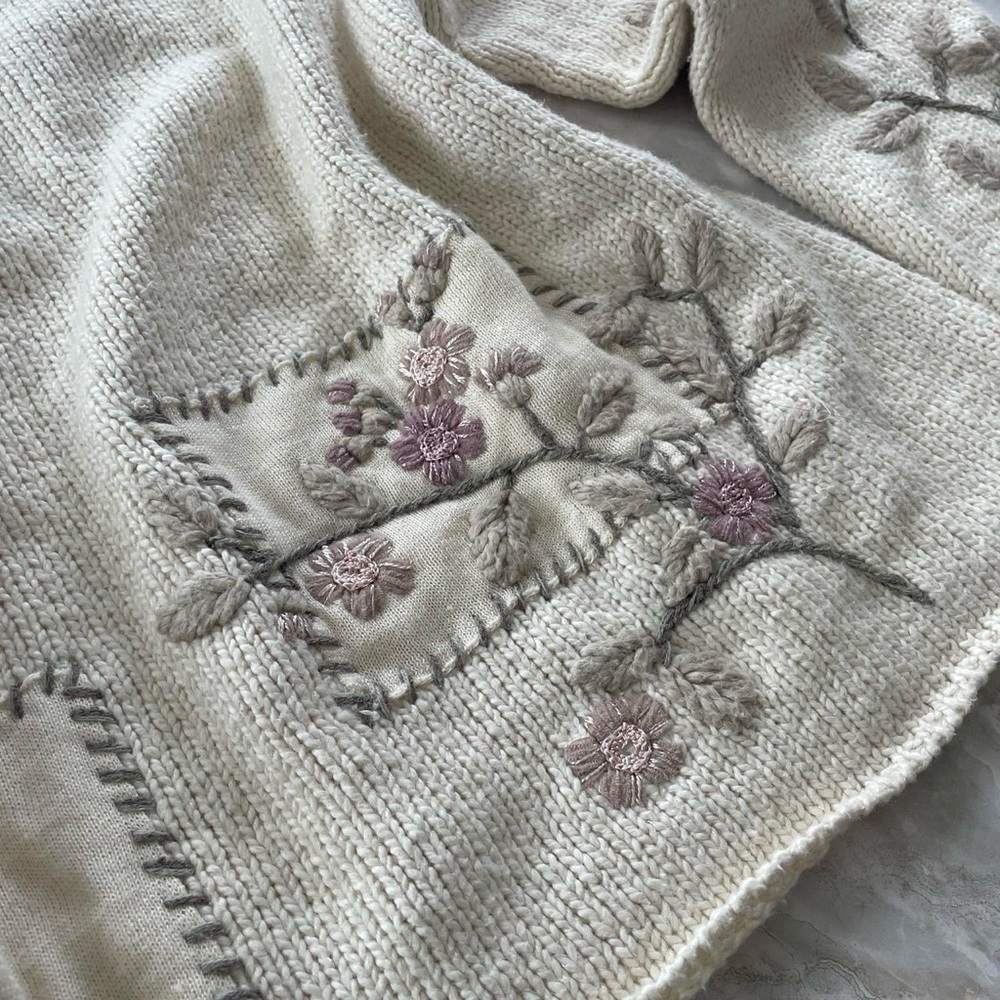 Coldwater Creek Floral Embroidered Patchwork Cream Sweater - Picture 3 of 8